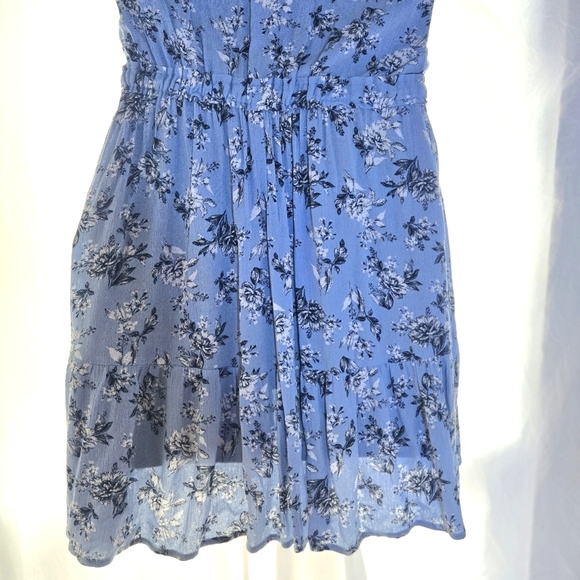Adorable Blue Dress EUC - Picture 6 of 8